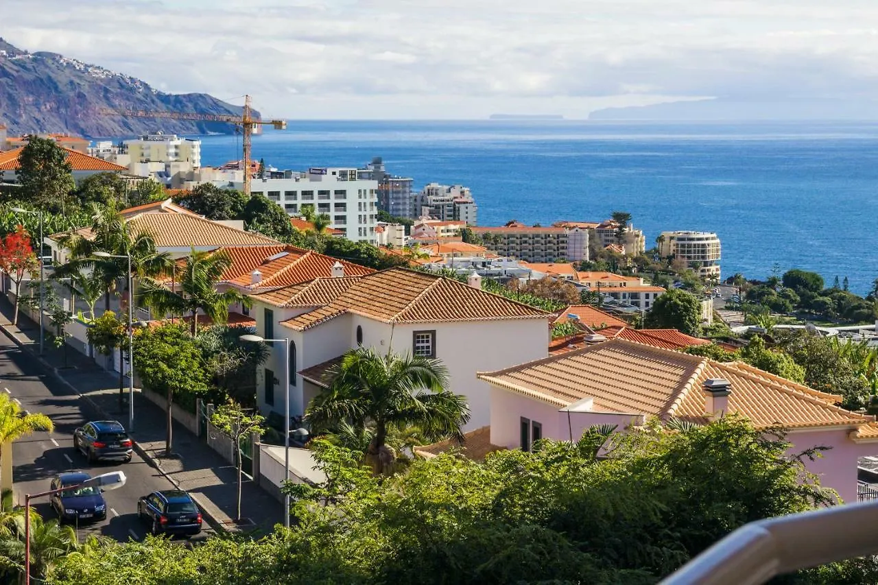 Apartamento A Duplex Appartment Funchal  Portugal